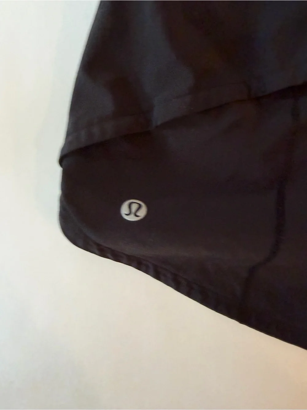 lululemon hottie hots Black Women's Athletic Skort Shorts
2.5 in inseam - Picture 3 of 4